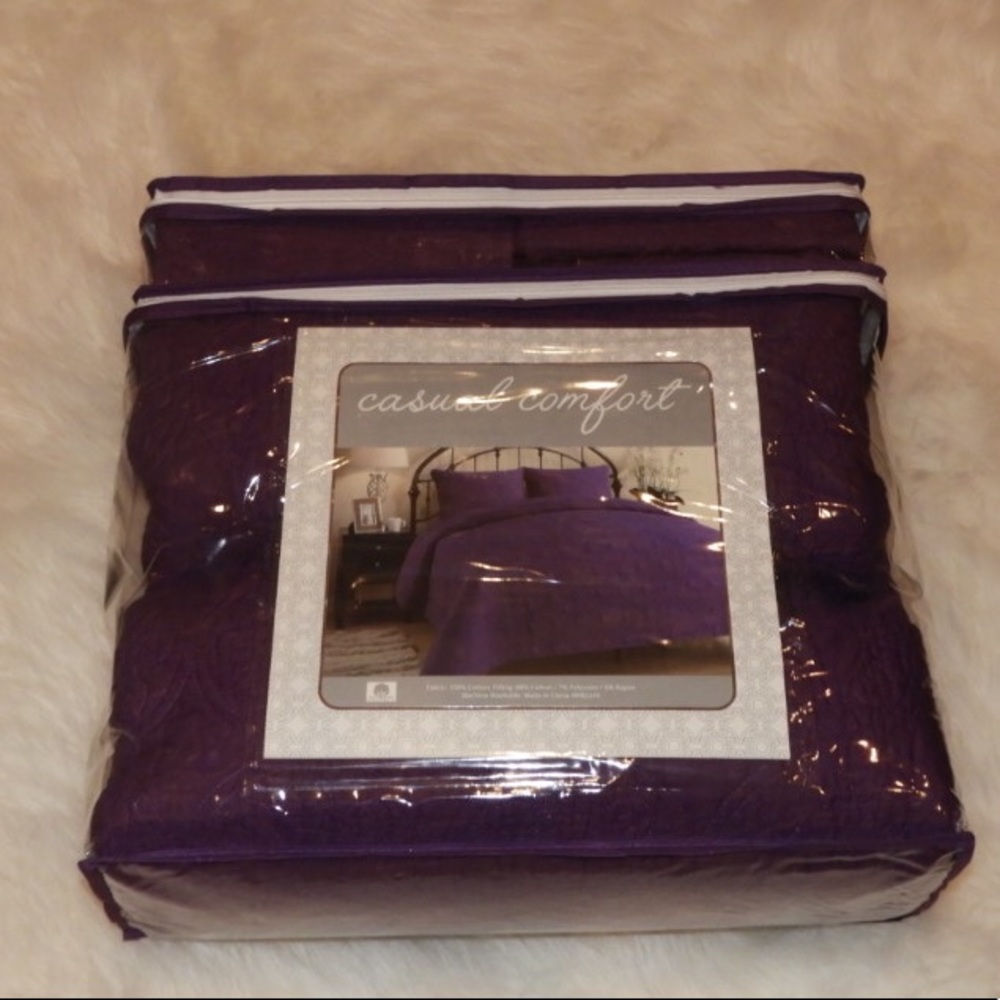 Purple Comforter & Pillow Cases
